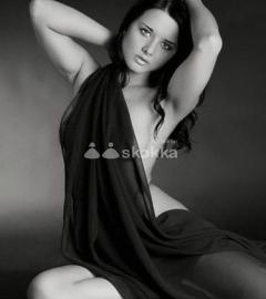 🦋### Discover Karla: Your Captivating Companion### 🦋