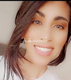 ✨ Meet Larissa – Confident, Charming & Full of Energy 😉